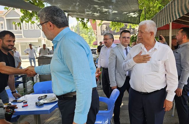 Afyonkarahisar’ın Bolvadin İlçesinde AK Parti Teşkilatı Bayramlaşma Etkinliği Düzenledi