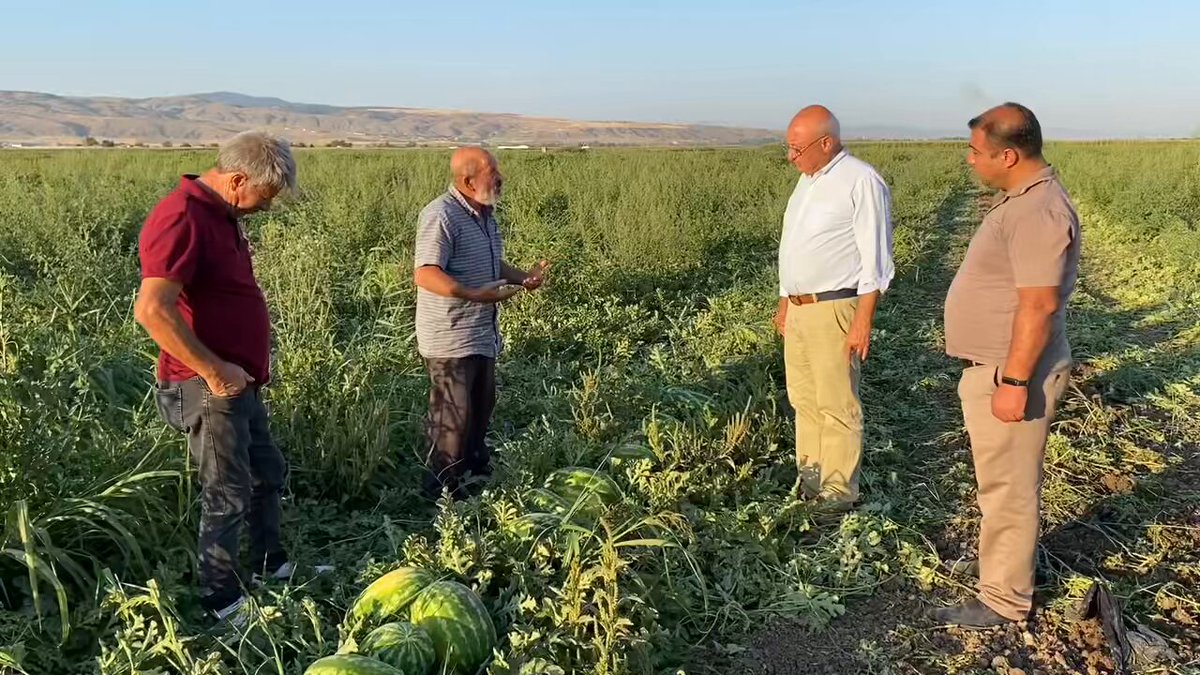 CHP Eskişehir Milletvekili Utku Çakırözer, Eskişehir'de Sebze Üreticileriyle Bir Araya Geldi