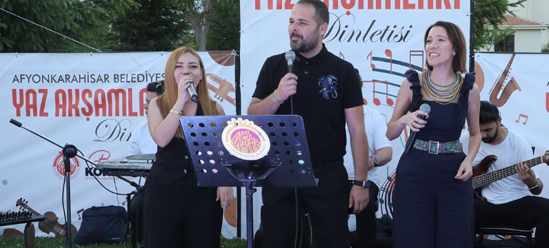 Yaz akşamları Konserlerine Devam.