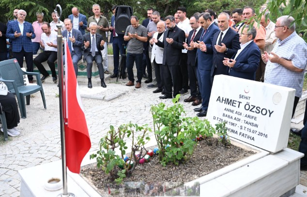 15 Temmuz Demokrasi ve Milli Birlik Günü etkinlikleri kapsamında  Şehitlerimiz unutulmadı.