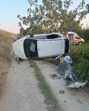 Maddi Hasarlı Trafik Kazasında 2 Kişi Yaralandı.