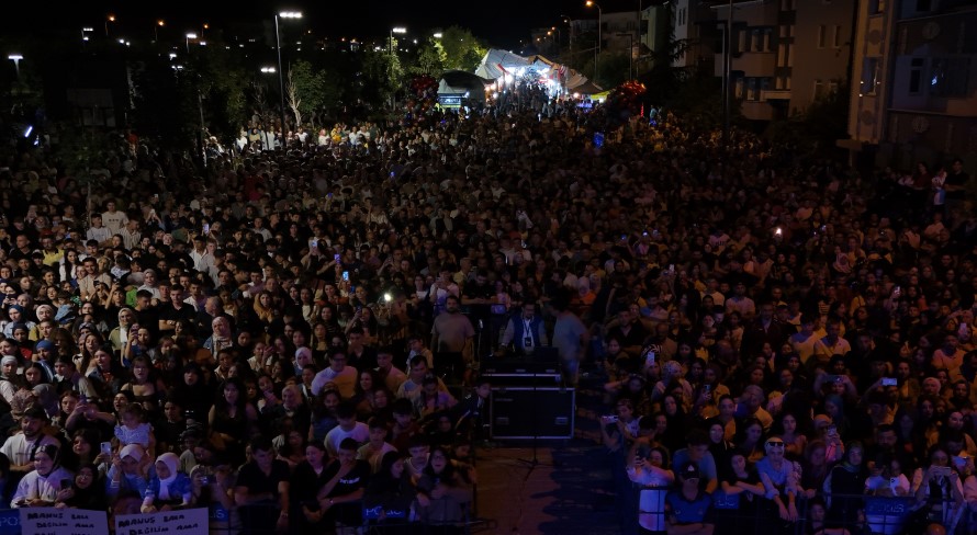 Termal Turizm ve Gurbetçi Festivali'nde 3. Gün Coşkusu