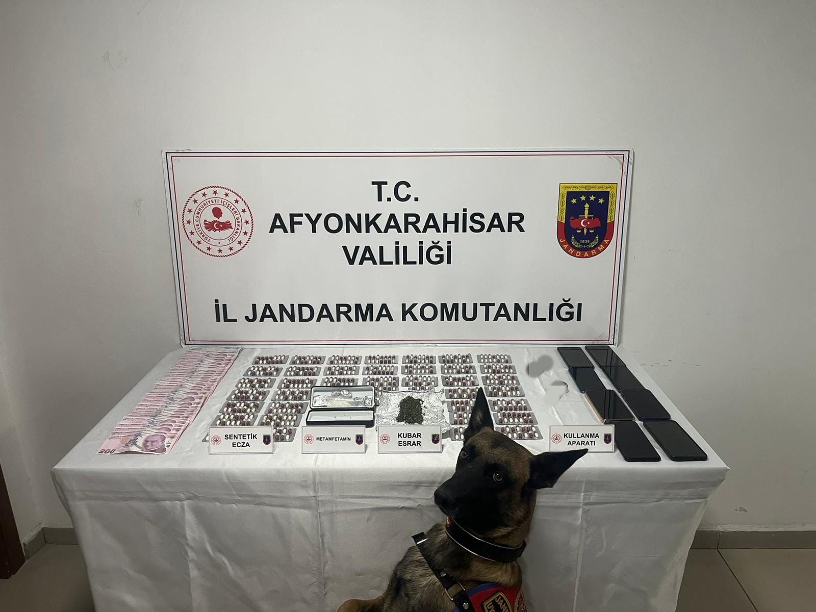 Jandarmadan uyuşturucu operasyonu