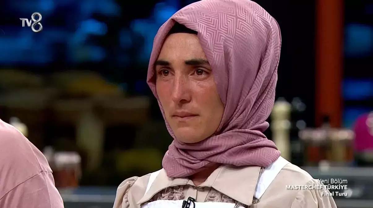 MasterChef yarışmasında iz bırakan Ayse Ekiz, yarışmaya veda etti