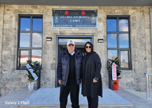 Afyonkarahisar'ın Gururu Şuayp Demirel Eşinin Adına Cami Yaptırdı!