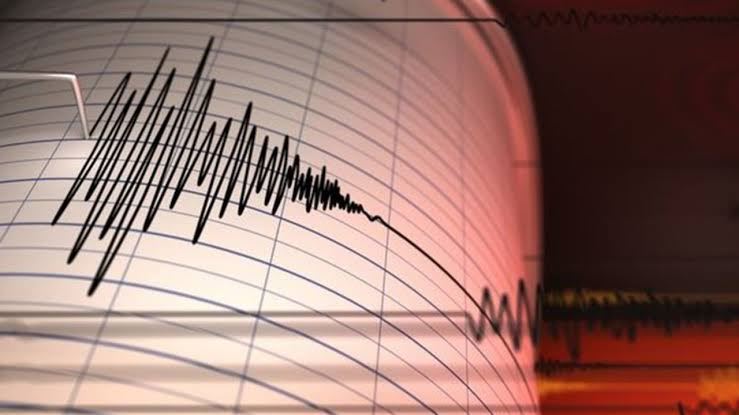 Düzce'de 5.9 Büyüklüğünde Deprem meydana geldi