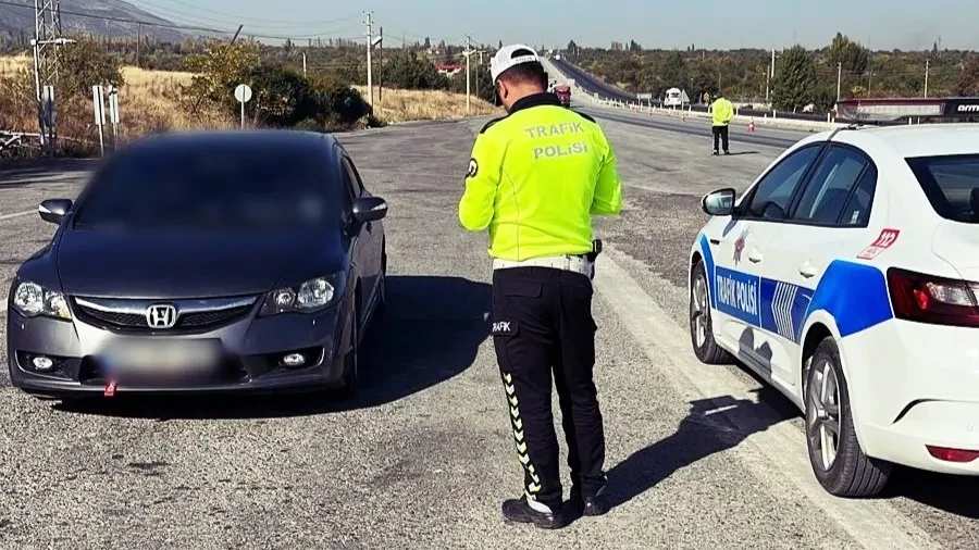 Afyon'da Hız Sınırını Aşanlara Cezalar Yağdı