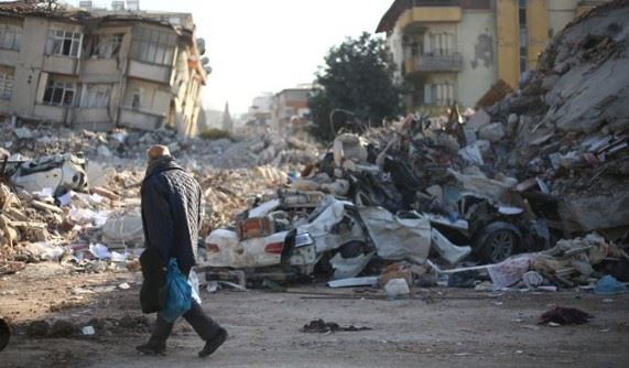 Deprem provokasyonu yapan 330 sosyal medya hesap yöneticisine adli işlem başlatıldı