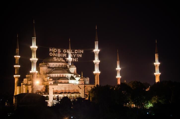 Afyonkarahisar bayram namazı saat kaçta