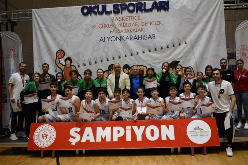 Afyonkarahisar'da Okul Sporları Basketbol Yarı Finali Tamamlandı.