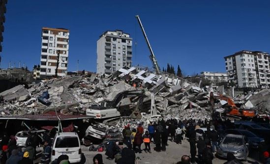 Afet bölgesine yardımlar uzun süre devam etmelidir”