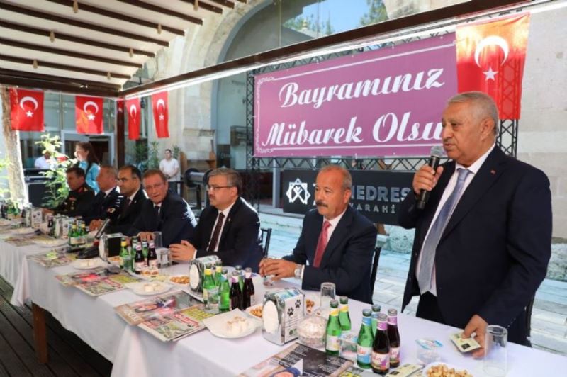 Taş Medrese'de Bayramlaşma Töreni