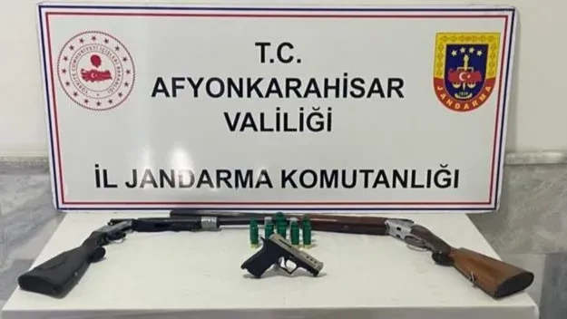 Jandarma Afyonkarahisar'da operasyon düzenledi