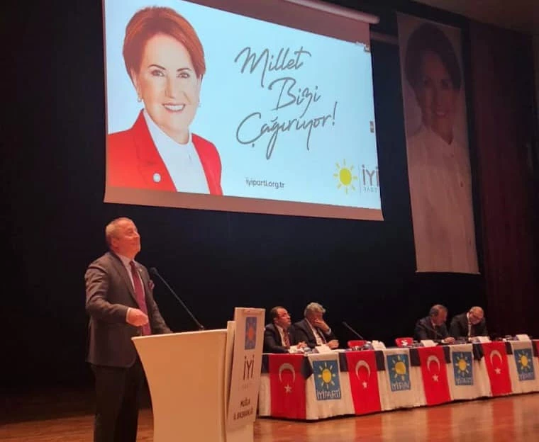 İYİ Parti Afyonkarahisar Milletvekili Hakan Şeref Olgun, Muğla'da İYİ Belediyecilik için partililerle buluştu