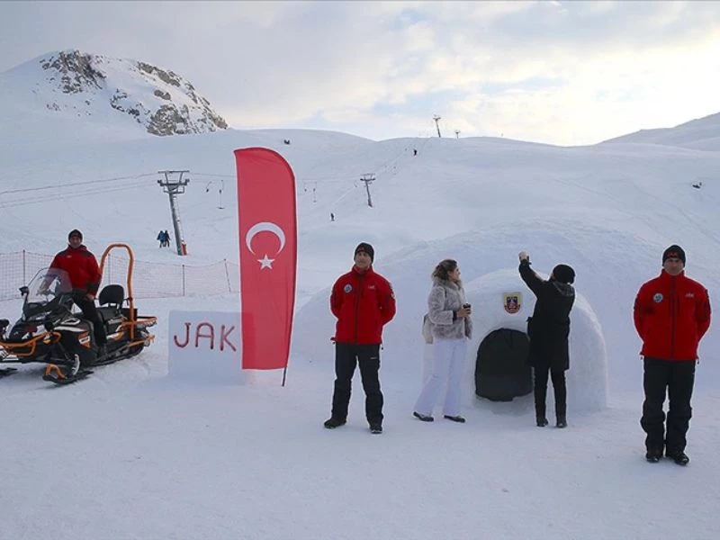 Hakkâri'de 5. Kar Festivali düzenlendi!