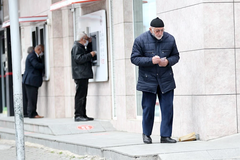 Aile ve Sosyal Hizmetler Bakanı, yaşlı ve engellilere 6,3 milyar TL aylık ödemesi yaptıklarını duyurdu