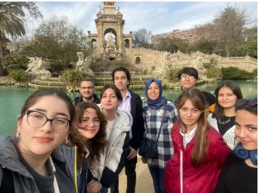 Afyon Lisesi öğrencileri Barselona'da