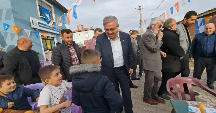 YURDUNUSEVEN İSTEDİ BAŞKAN ADAYI SÖZ VERDİ TÜM ÖĞRENCİLERE ÜCRETSİZ SERVİS