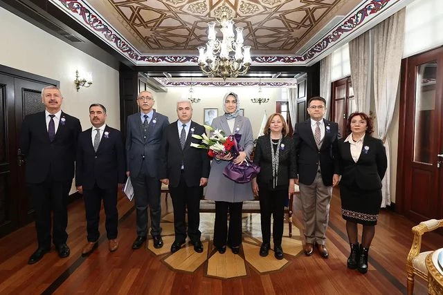 Afyonkarahisar Valisi Vergi Haftası'nın 35. kez düzenleneceği toplantıda başarı dileklerinde bulundu.