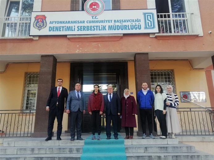 Afyonkarahisar Gençlik ve Spor İl Müdürlüğü, Denetimli Serbestlikte Bulunan Gençlerle Bir Araya Geldi.