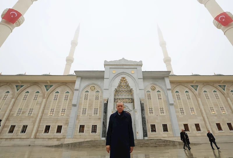 Cumhurbaşkanı Erdoğan, Gaziantep'te Şahinbey Millet Camisi'nin açılış törenine katıldı.