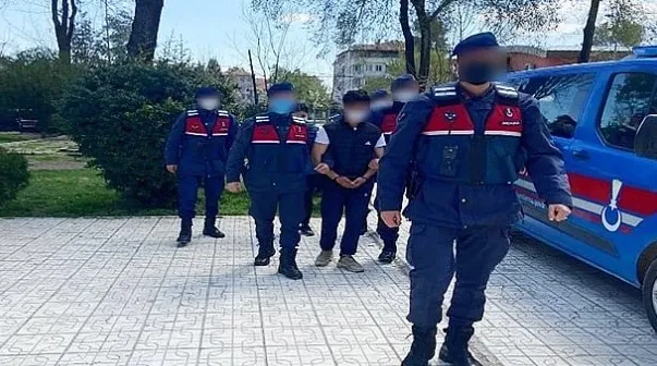 10.YIL KESİNLEŞMİŞ CEZASI BULUNAN ŞAHIS JANDARMA TARAFINDAN YAKALANDI