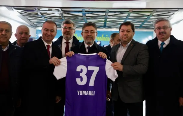 Bakan Yumaklı’ya Afyonspor forması