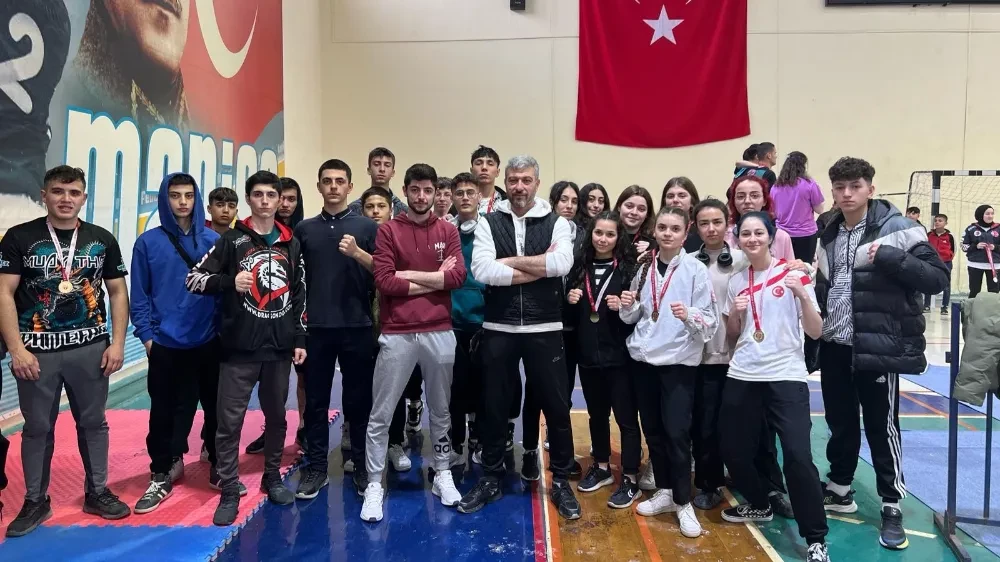 Afyonkarahisarlı Muaythai Sporcuları Ege Bölgesi'nde Zafer Kazandı