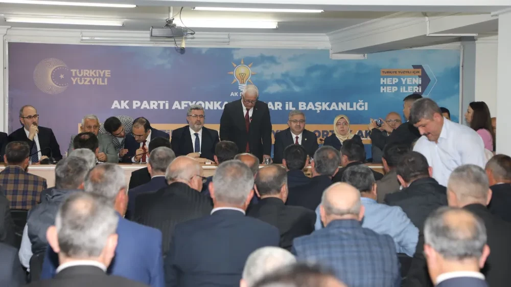 AK PARTİ AFYONKARAHİSAR TEŞKİLATINDA BAYRAMLAŞMA