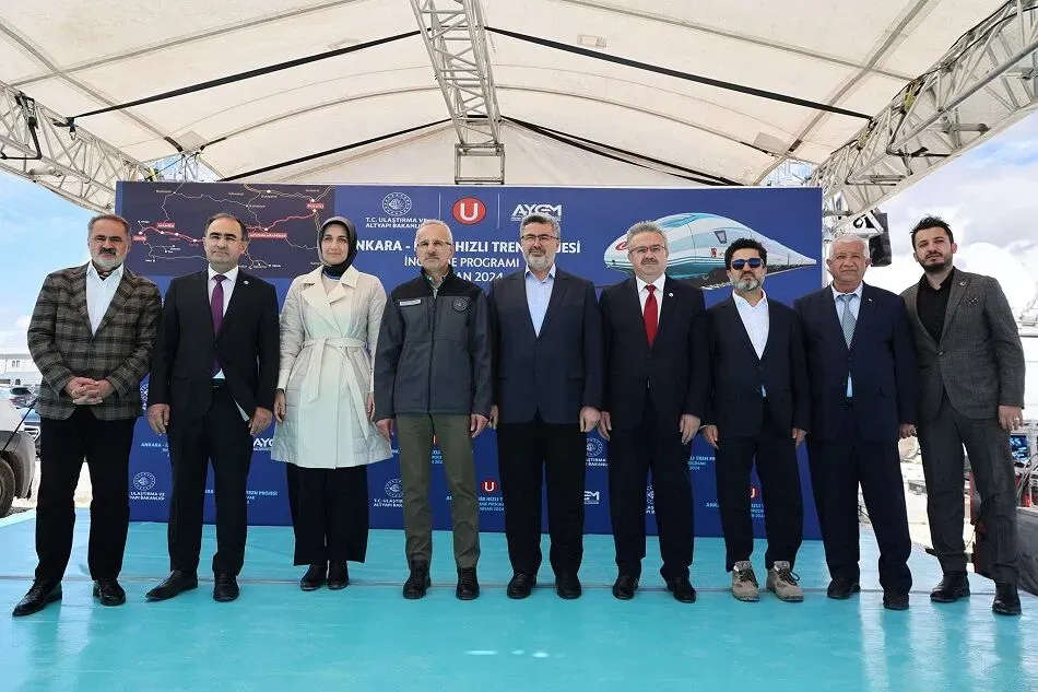 Bakan Ural, Afyon hızlı tren şantiyesinde