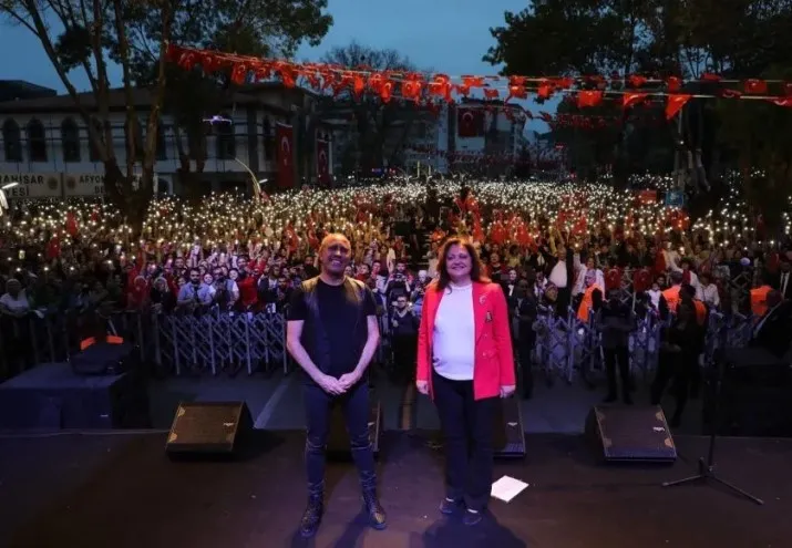 Afyonkarahisar'da Haluk Levent, Coşkusu