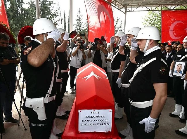 Şehit Başkomiser Kamuran Üçgül Son Yolculuğuna Uğurlandı