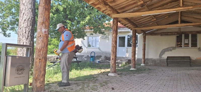 Fen İşleri Ekipleri Mahallede Cami ve Sosyal Tesis İçin Çalışma Yaptı