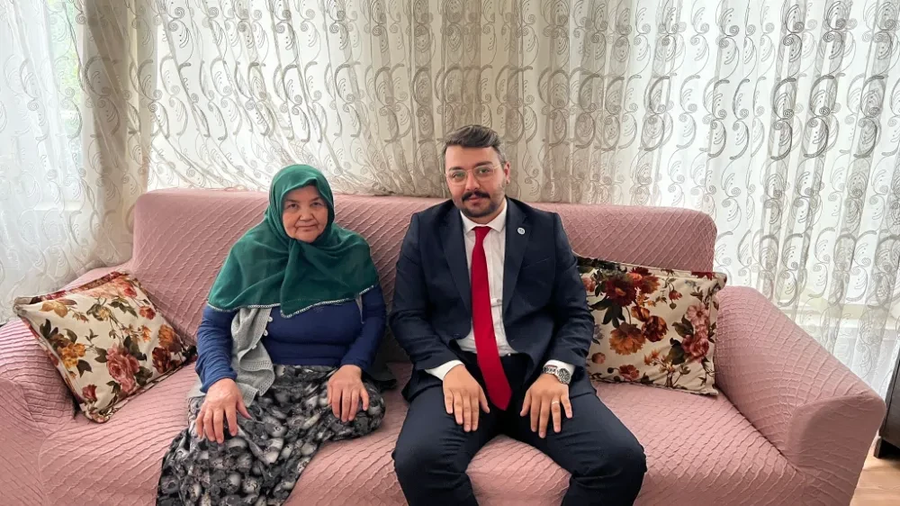 Emniyet Teşkilatı Vazife Malulü ve Şehit Aileleri Vakfı, Anneler Günü'nde Şehit Annelerini Ziyaret Etti