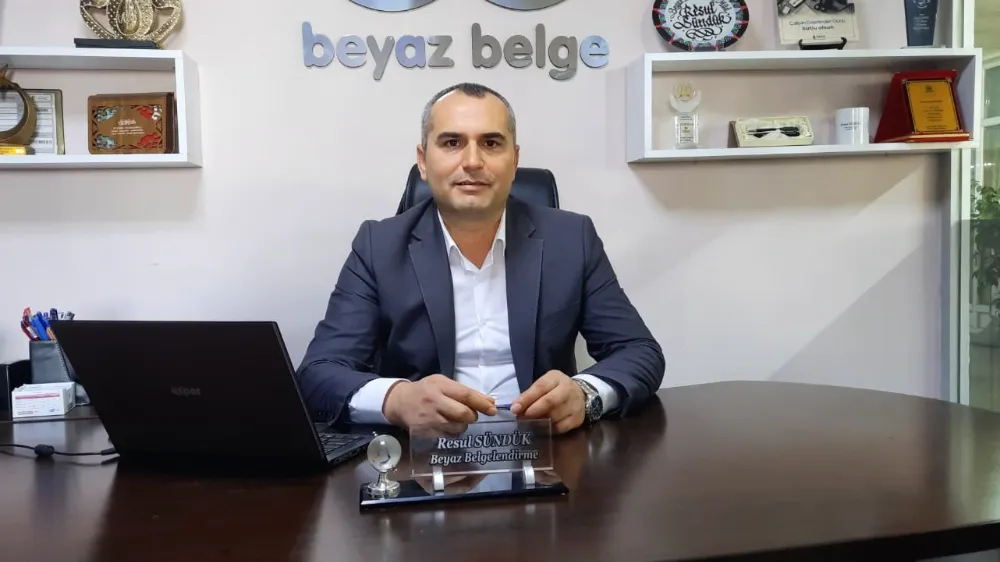 BEYAZ BELGE GENEL MÜDÜRÜ DUYURDU: EMLAKÇILIKTA YETKİ BELGESİ ALMAK İSTEYENLERE MÜJDE