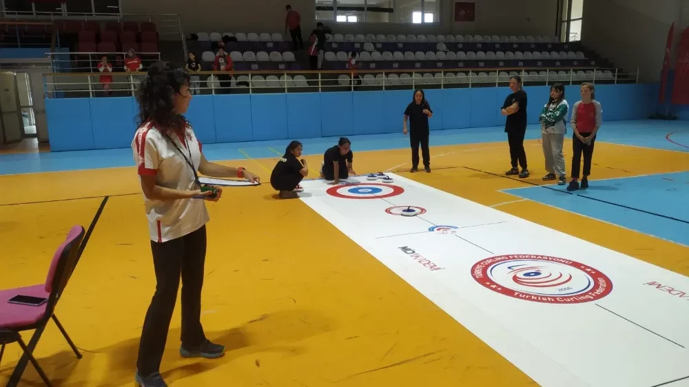 Floor Curling Müsabakaları Tamamlandı