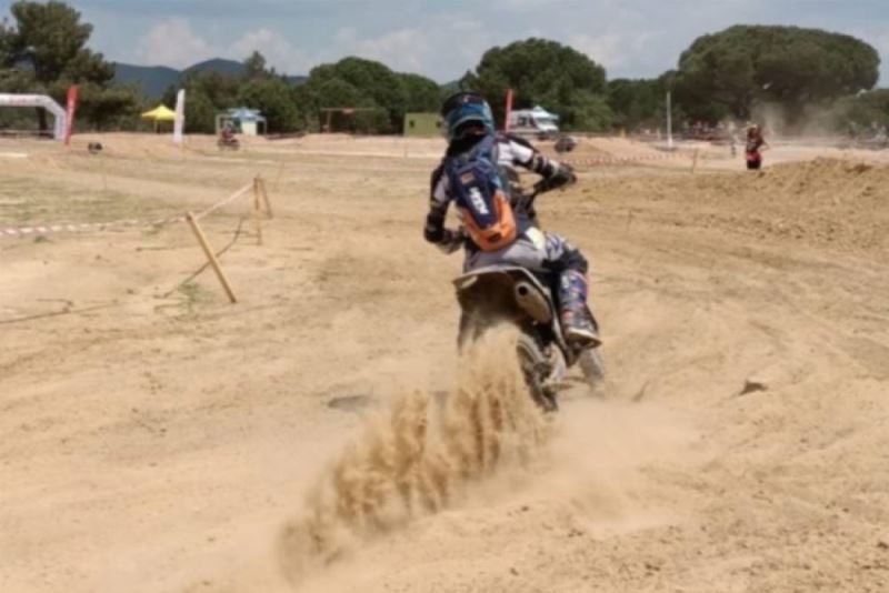 Izmir Bergama'da Türkiye Enduro'nun ilk ayagi tamamlandi