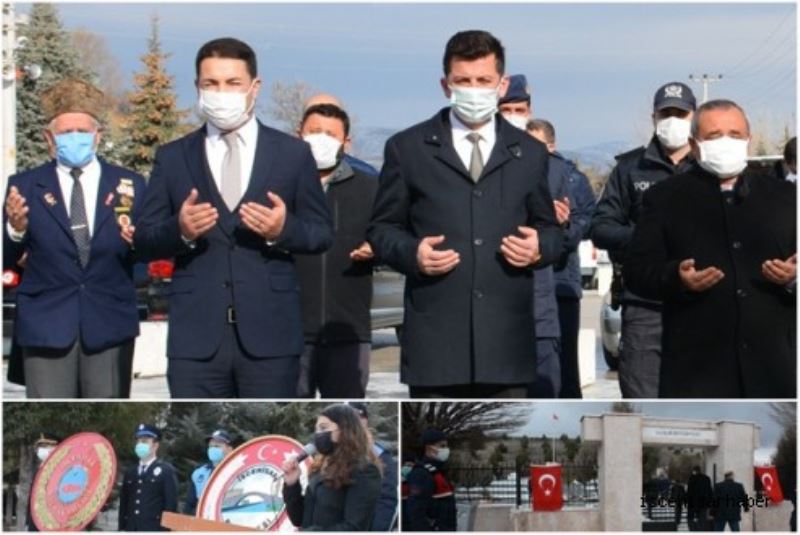 Iscehisar'da 18 Mart Sehitleri Anma Günü ve Çanakkale Deniz Zaferi'nin 106. yil dönümü  töreni Kutlandi