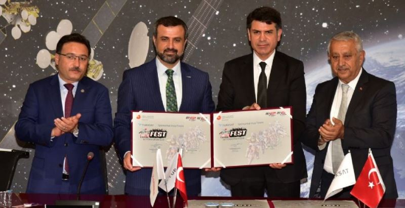 TÜRKSAT'TAN DÜNYA MOTOKROS SAMPIYONASI 