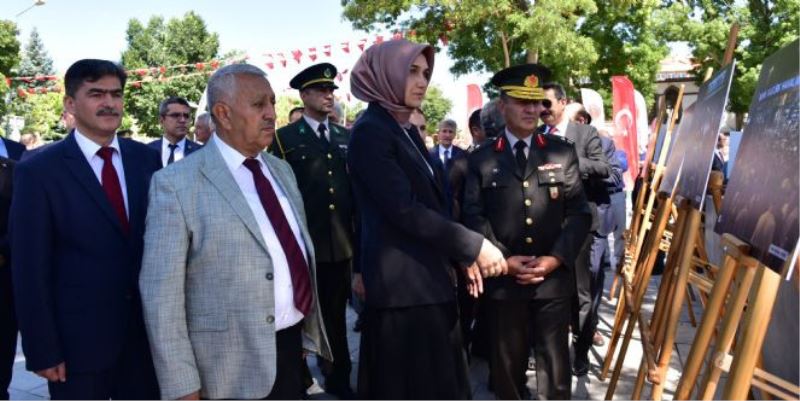 AFYONKARAHISAR'DA 15 TEMMUZ FOTOGRAF SERGISI AÇILDI