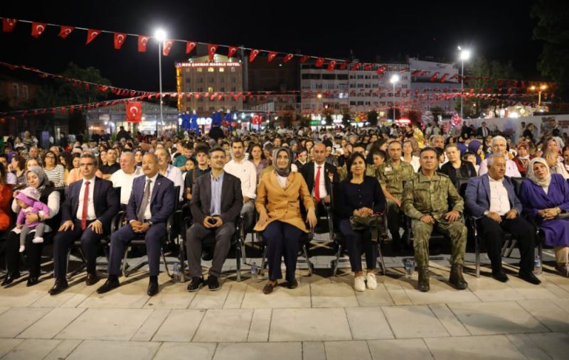 Afyonkarahisar’da Büyük Taarruz’un 100. yil kutlamalari coskuyla kutlanmaya devam ediyor.