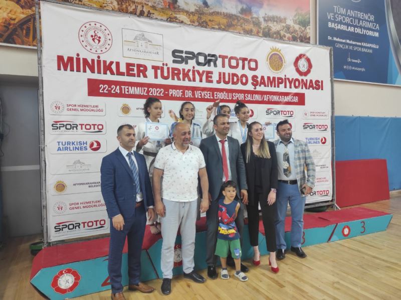 Afyonkarahisar’da Minikler Judo Sampiyonasi sona erdi