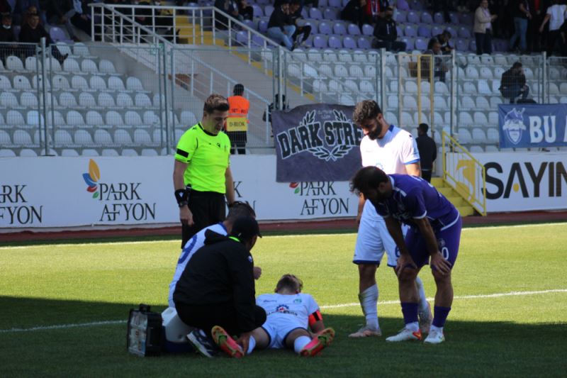 Afyonspor evinde agirladigi Ergene Velimesespor'u 2-0 maglup etti.