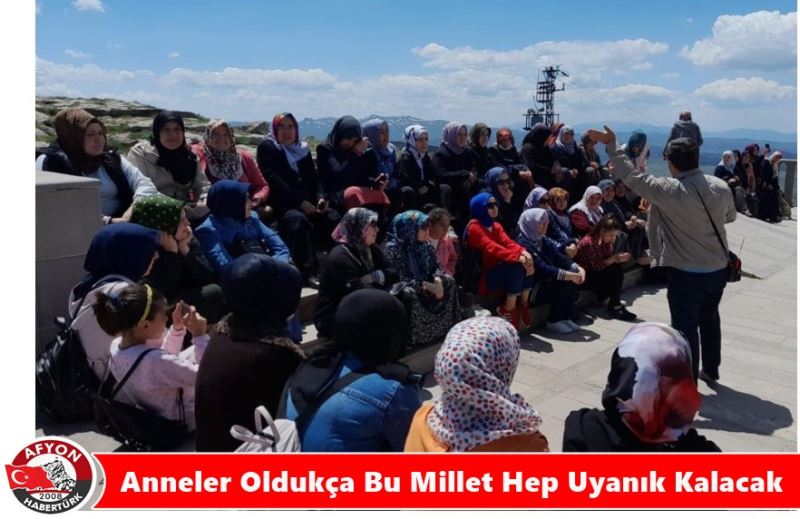 Anneler Oldukça Bu Millet Hep Uyanik Kalacak