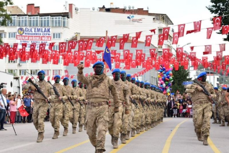 ASIRLIK ZAFERE MUHTESEM KUTLAMA