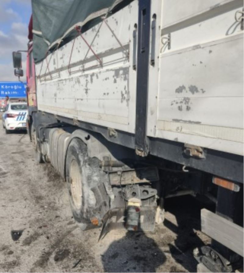 Ilimizde Çift Tarafli  Maddi Hasarli Trafik Kazasi Meydana Geldi.