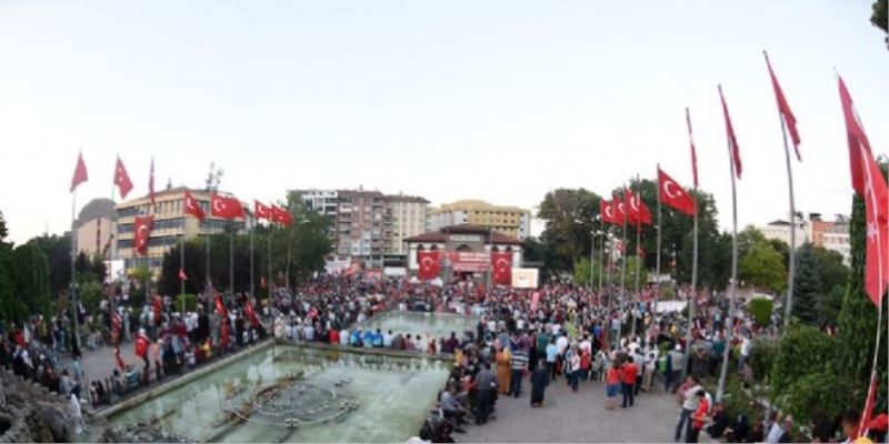 Cumhuriyet Meydaninda Tarihi Gün