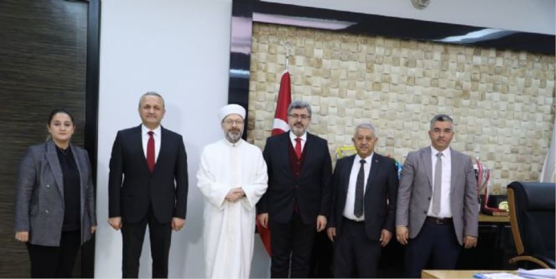 DIYANET ISLERI BASKANI PROF. DR. ALI ERBAS’DAN ZIYARET