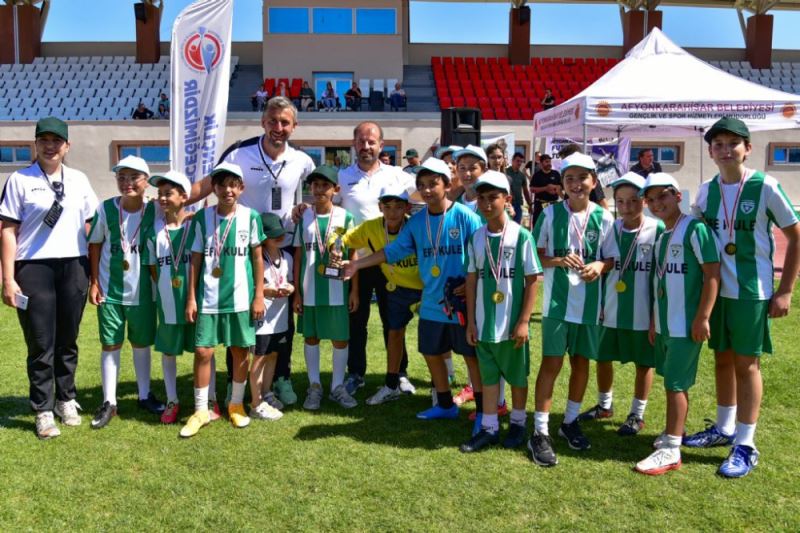 GELECEGIN FUTBOLCULARI AFYON’DA BULUSTU