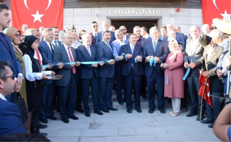 Giresunlular Sehitligi Kültür Evi Bakan Eroglu Tarafindan Açildi.